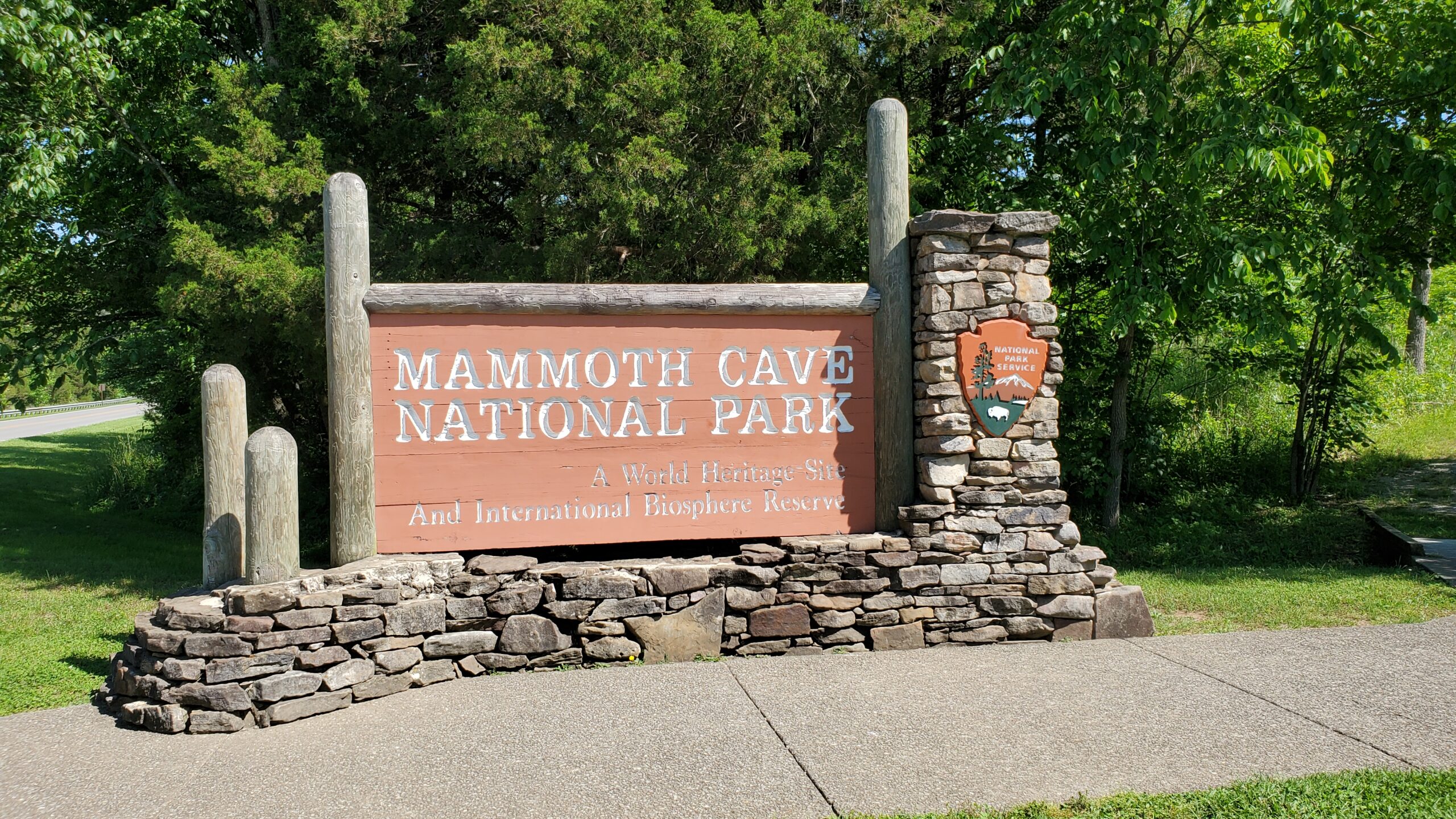 Mammoth Cave National Park entrance sign